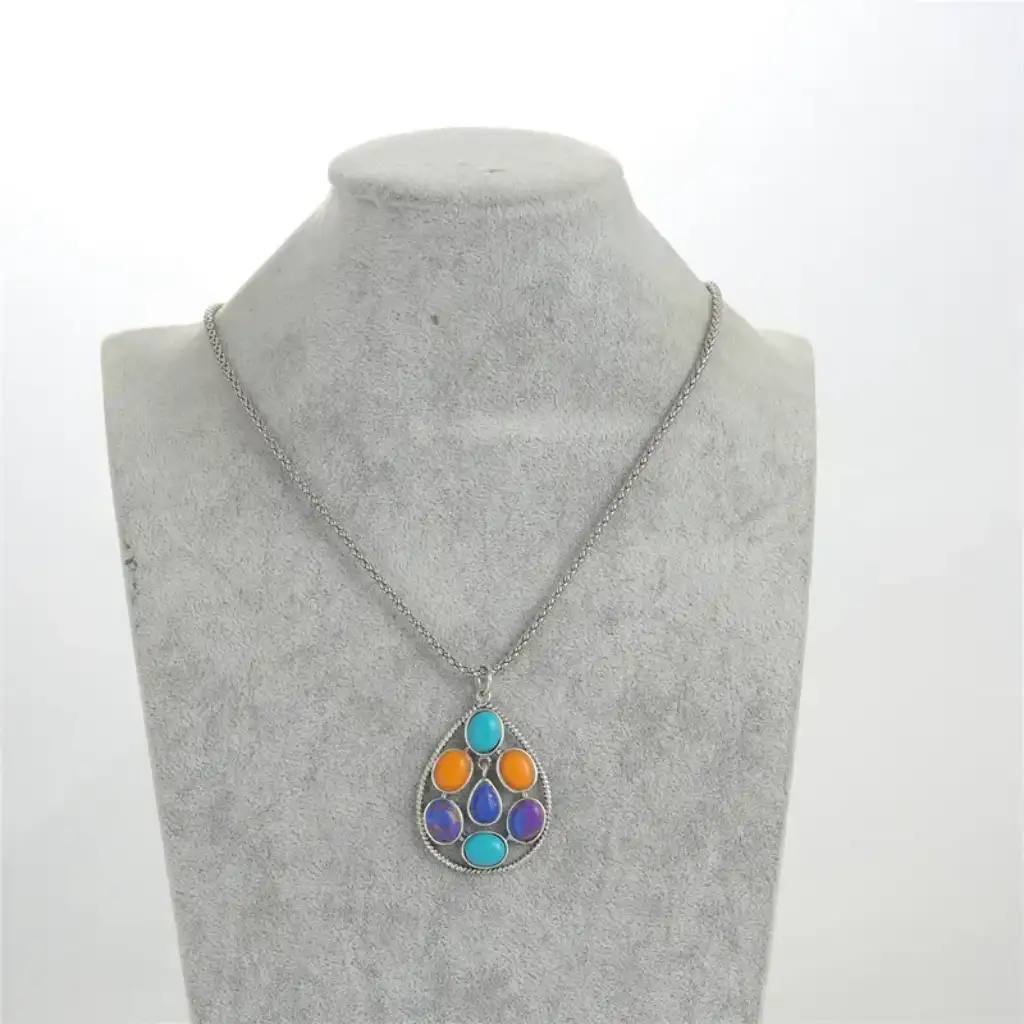 Retro Irregular Water Droplets Flower Alloy Hollow Out Inlay Acrylic Natural Stone Women’s Pendant Necklace2