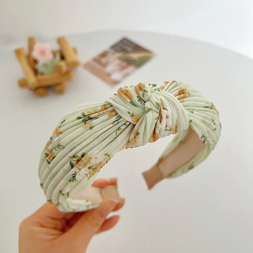 Women’s Sweet Pastoral Flower Cloth Hair Band -green