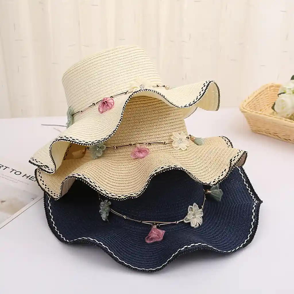 Straw hat-small group