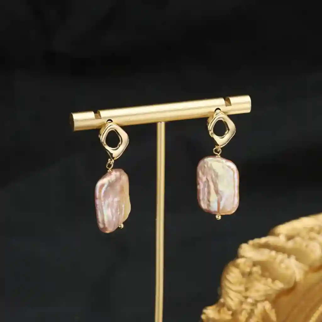 pearl earring 04