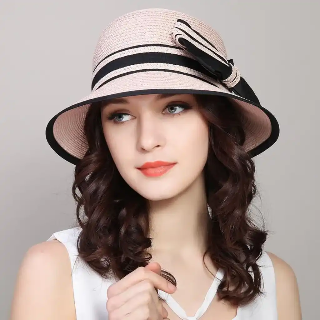 Short brim hat pink